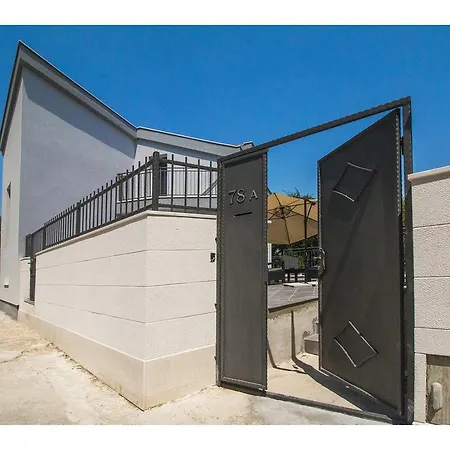 Splendid Marjan * Σπλιτ