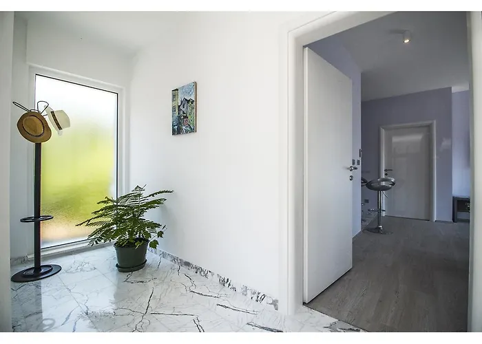 Splendid Marjan Apartamento